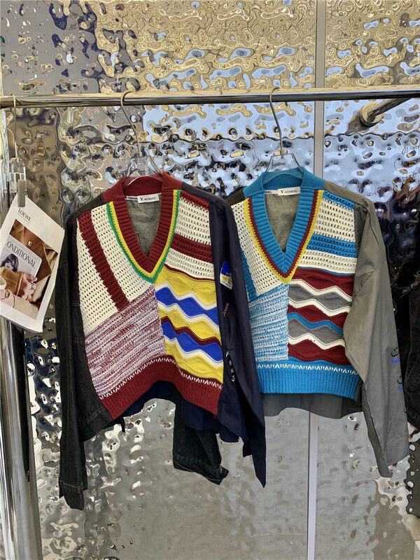 New in autumn! [Yayiro] V-neck stitching niche sweater 2573# GYJ