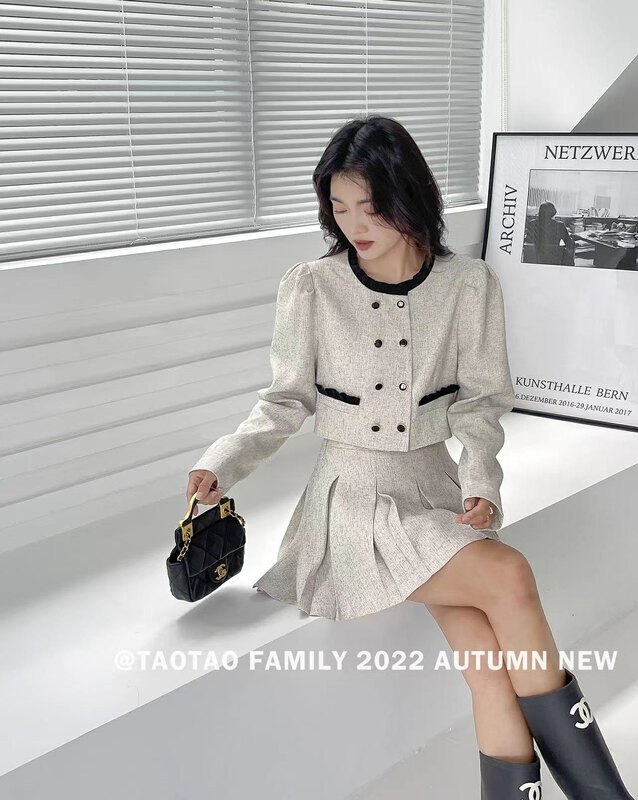 New in early autumn!  【TAOTAO FAMILY】French style small fragrance color matching short coat + high waist slim A-line skirt suit 3792# XJ