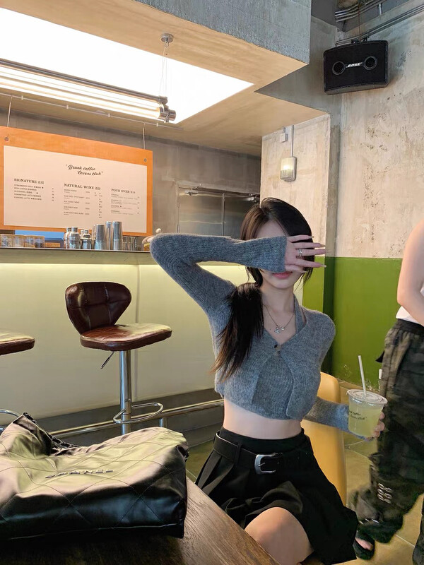 【Amanda】Pure desire to hang neck fake two-piece knitted sweater 5216# PCZ