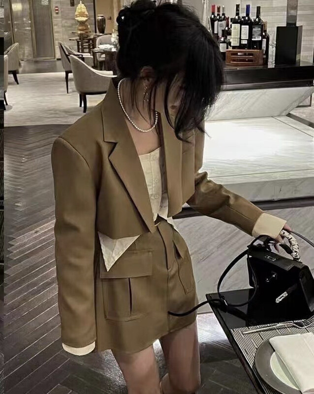 Autumn is new! [JH] Net red short coat + simple shirt + temperament skirt suit (with belt) (only selling suits) 42789# PCZ