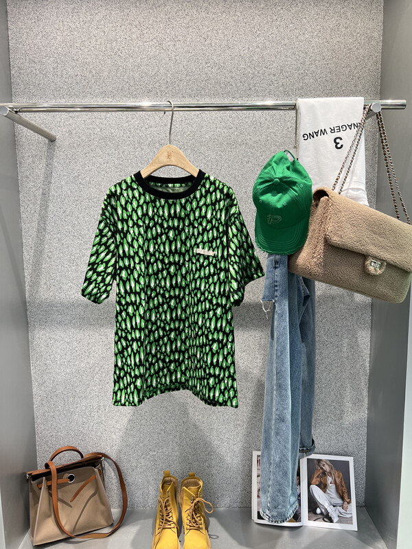 [BOBO1972] Personalized leopard print comfortable short-sleeved T-shirt only sells T-shirt 225586