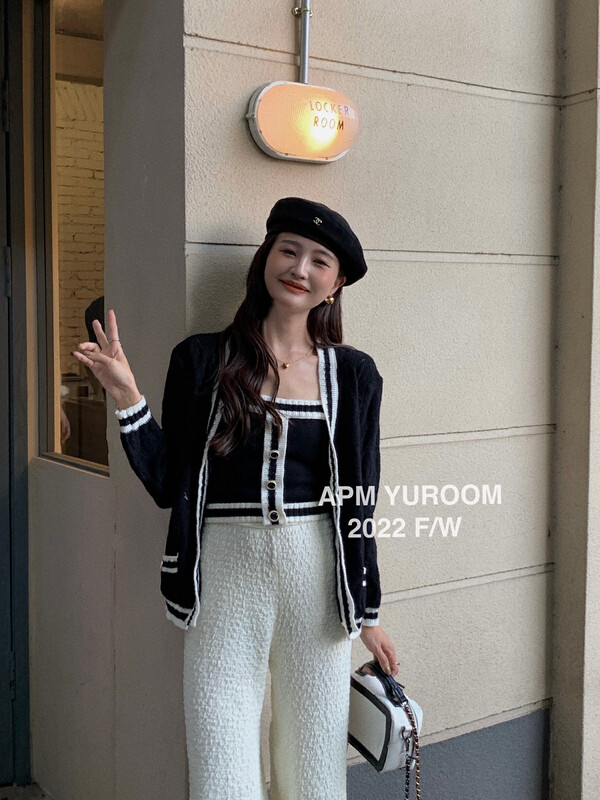 New in autumn! [APM YUROOM] Versatile knitted cardigan + casual vest two-piece suit 9056# LSL