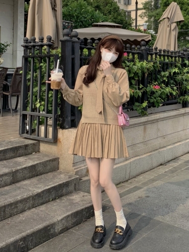 Real shooting real price new Korean version of the tie salt series all-match vest pleated shirt dress two-piece women