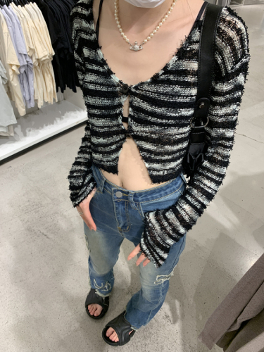 Xinbangbang Korean version of hot girl style striped long-sleeved knitted top 2022 new foreign style short cardigan women's thin section