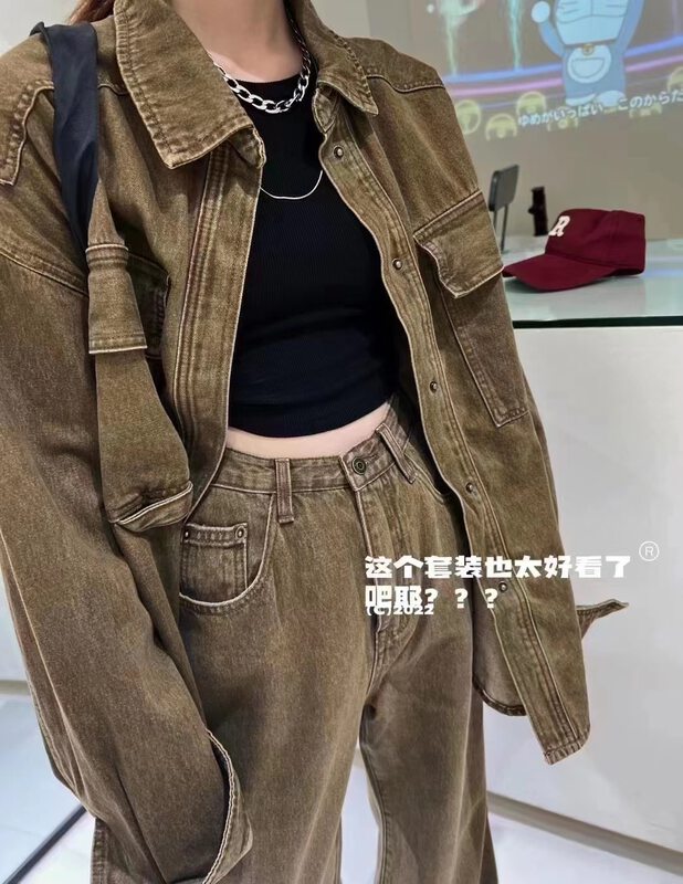 Autumn is new! [Yan Zhen] Pocket Tooling Loose Short Jacket + High Waist Straight Jeans Set 57783# PCZ