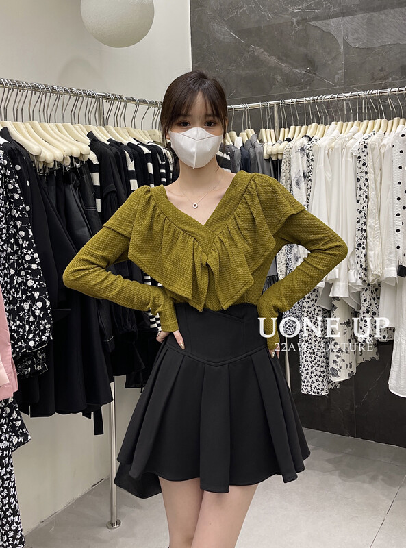 New in autumn! [UONE] Solid color slim fit ruffled collar shirt 98938# LSL