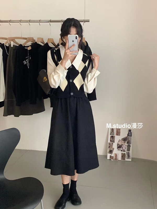 New in autumn! [MSTUDIO Mansha] Lingge fake two-piece pullover t357# HBX