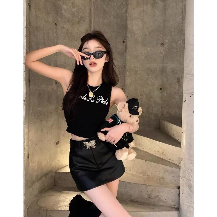 New in autumn!【LINNA】Casual slimming solid color PU skirt (with belt) 90136# JJ