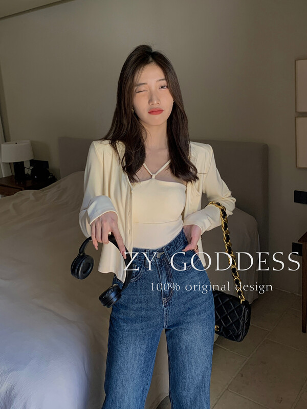 [ZY] Pure Desire Hot Girl Halter Neck Tube Top Sling Top Pad Shoulder Long Sleeve Cardigan Set [With Chest Pad] 18079