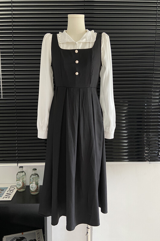 Autumn is new! [L.L STUDIO] retro temperament shirt + lady loose dress suit 78116# PCZ