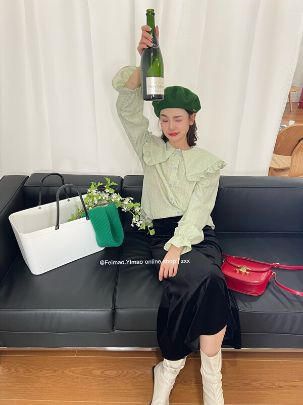 [FEI MAO] New design sense French large lapel with fungus edge Western-style age-reducing loose shirt Z-8636