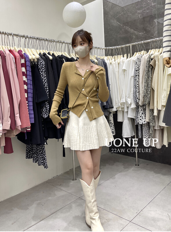 New in autumn!【UONE】Sweet and hot soft girl style pleated knitted skirt 1925# LSL
