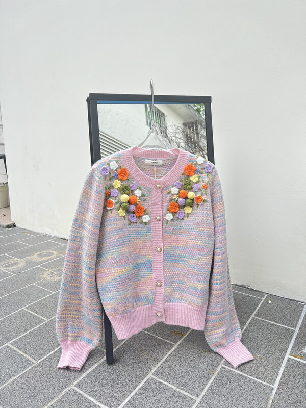 New in autumn! [FEIMAO (YIMAO)] Fashionable three-dimensional flower design warm sweater Z-3029# LSL