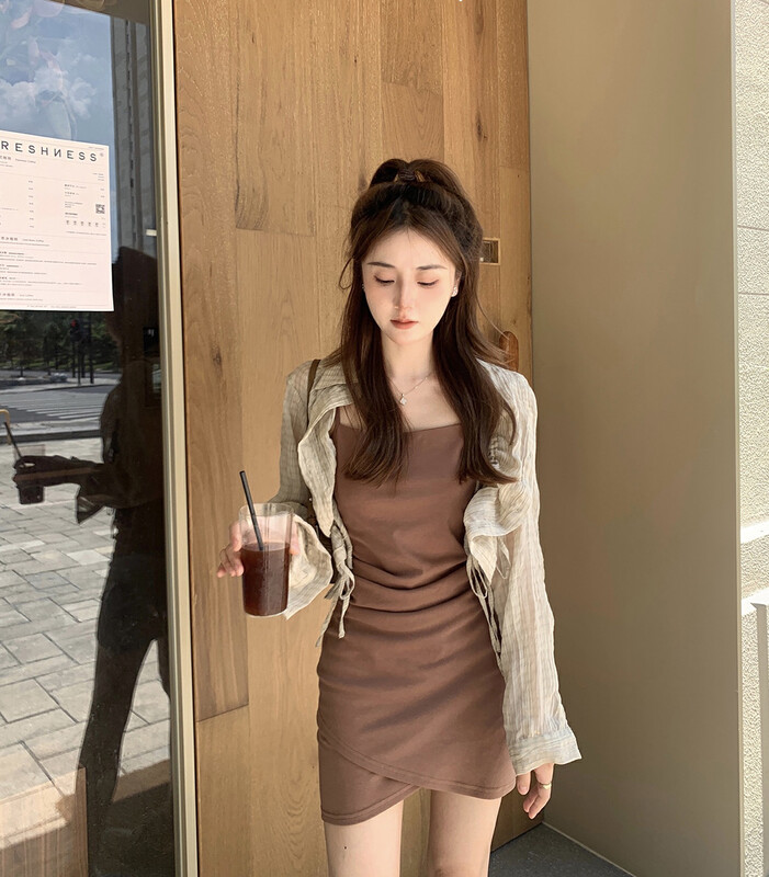 New in early autumn! [L.L STUDIO] Irregular slim suspender skirt + drawstring sunscreen shirt two-piece suit 77728# PCZ