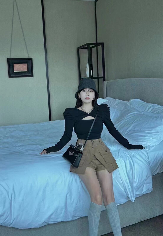 New in autumn! [Yan Zhen] Korean style puff sleeve kink fake two-piece bottoming shirt 23778# PCZ