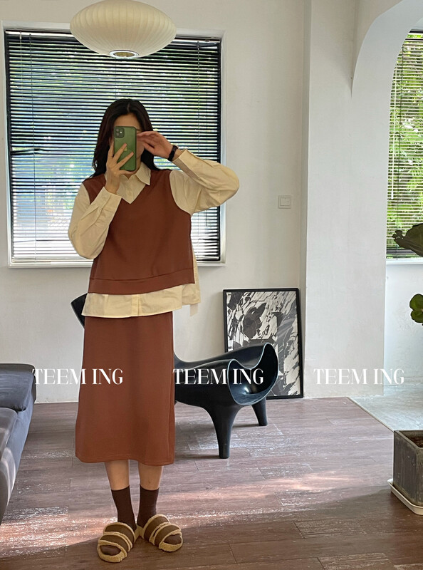 Autumn is new! [TEEM ING] Design fake two-piece vest shirt + high-waisted split skirt suit 22T828# HJY