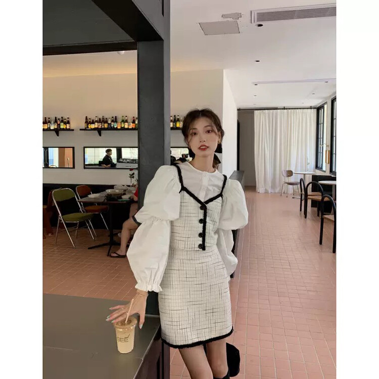 Autumn is new! [L.L STUDIO] Xiaoxiang style color matching camisole + simple shirt + slim skirt suit 77916# PCZ
