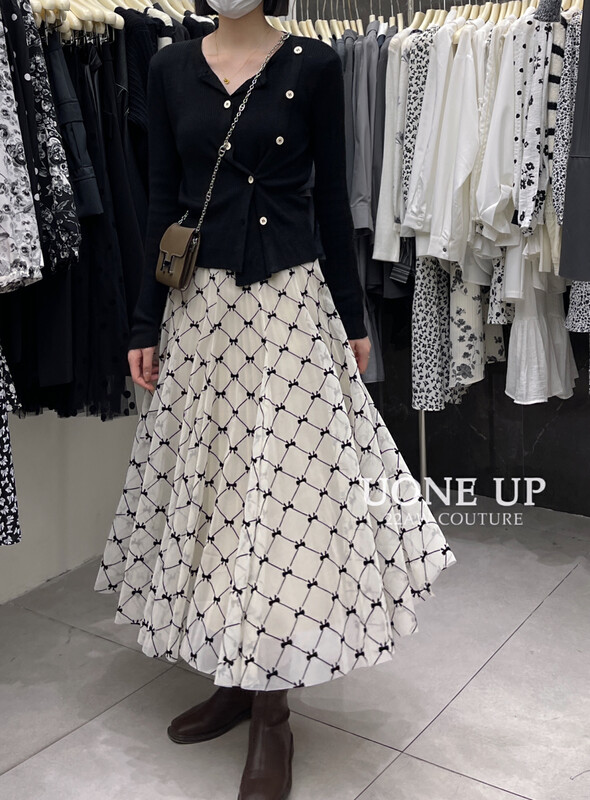 New in autumn! [UONE] French gentle flocking skirt 33931# LSL