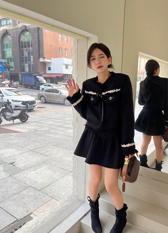 【FEI MAO】Fashion Fried Street, Small Fragrance, Temperament, Salt Dress, Royal Sister Suit Z-8484