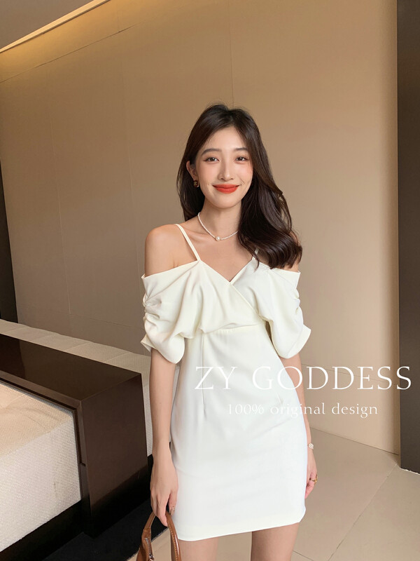 [ZY] Little Woman V-Neck Sling Doll Sleeve Dress Advanced Thin Version 68687