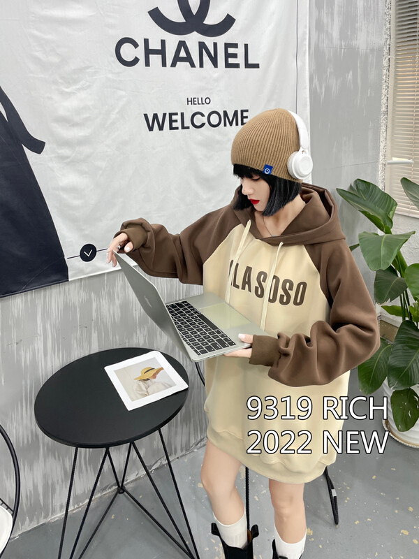 New in autumn! [9319] Letter printed loose sweater 85001# L
