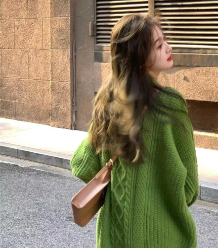 Green twist sweater women's 2022 autumn Korean style lazy style loose and thin pullover all-match knitted top trend