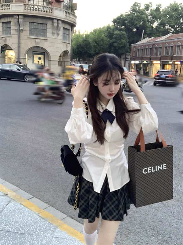 New in early autumn! [LINNA] Simple breasted puff sleeve shirt (with tie) L821# JJ