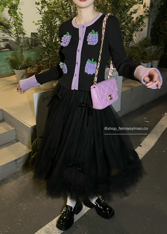 【FEI MAO】Korean version of the temperament is thin and versatile with contrasting three-dimensional flowers and loose long-sleeved shirt Z-8717# CQW