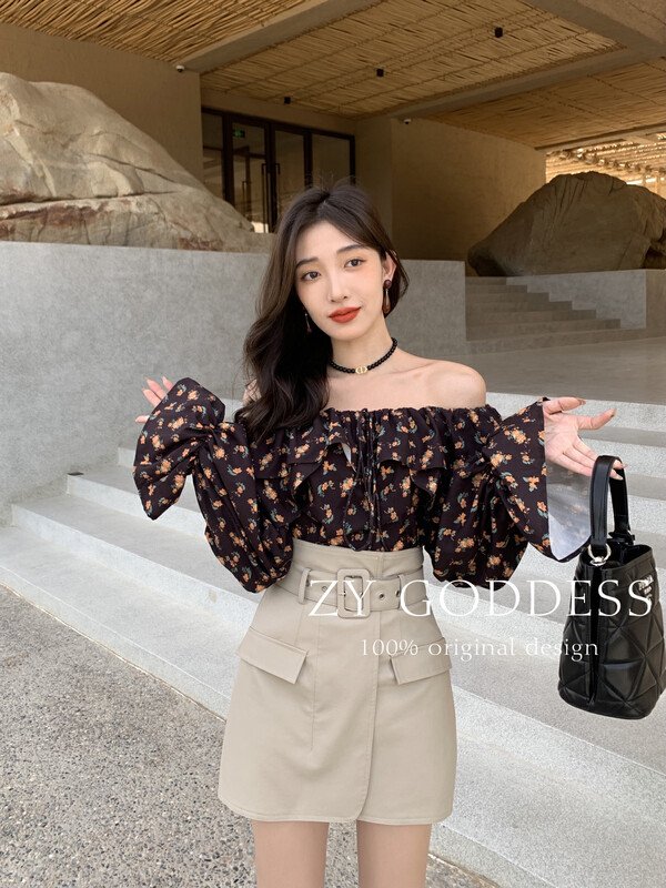[ZY] In early autumn, the new lotus leaf edge retro floral one-shoulder lace Korean shirt 18037