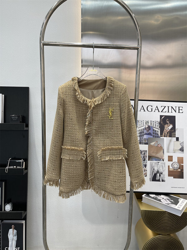 New in autumn! [LINNA] Classic retro small fragrant hem short coat with fringed fringe (without brooch) 124803# JJ