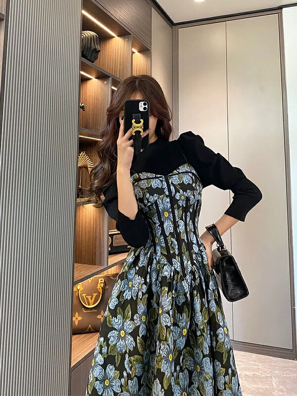 Autumn is new! [L.L STUDIO] French suspender floral dress + puff sleeve knitted bottoming shirt suit 78090# PCZ