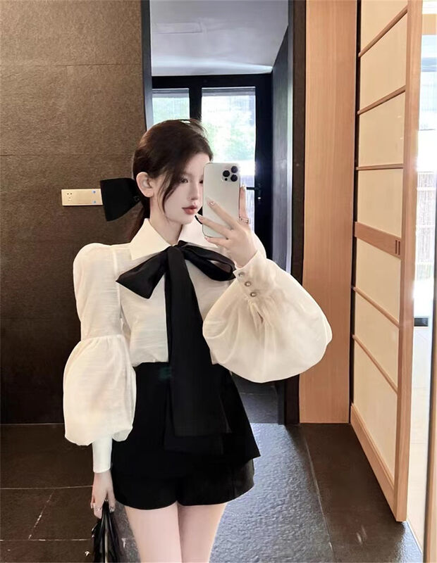 New in autumn! [LINNA] Casual Puff Sleeve Shirt + Thin Solid Color Casual Shorts Suit (with Tie) 124761# JJ