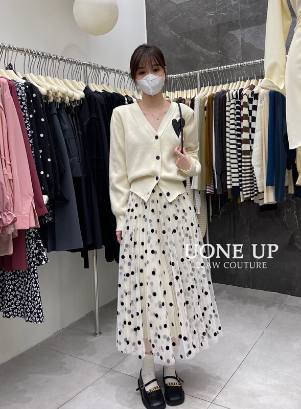 New in autumn!【UONE】French elegant flocking polka-dot skirt 29632# LSL