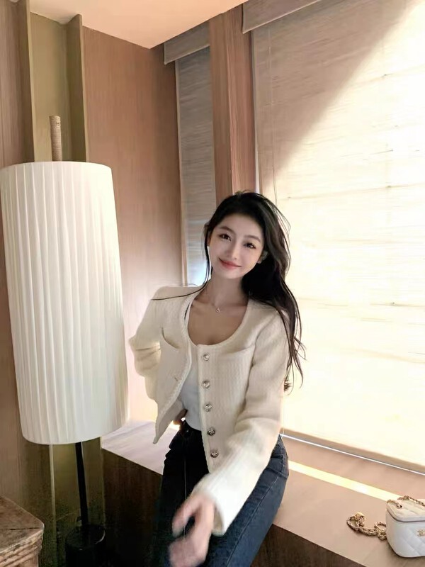 New in autumn!【KAKAJIA】Xiaoxiangfeng ladies high-end short coat 2736# OZQ