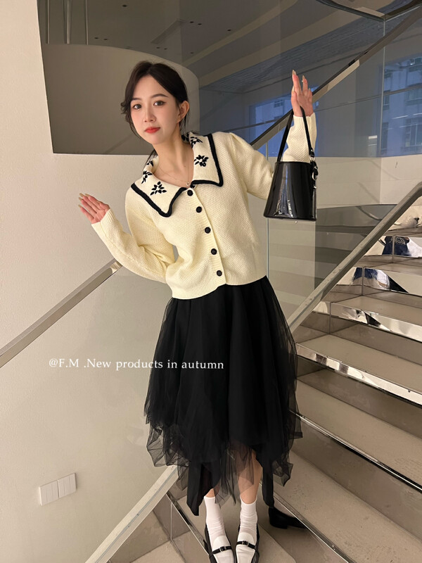 [FEI MAO] New Lazy Style High-quality Sweater Women's Design Sense of Small Fragrance Sweater Z-3137