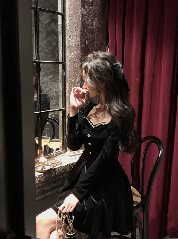 Autumn is new! [L.L STUDIO] black French retro waist dress with diamonds 78082# PCZ