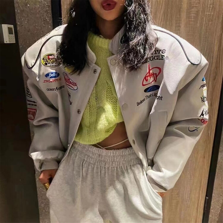 New in autumn! [Yan Zhen] Large version of loose label baseball jacket 83662# PCZ