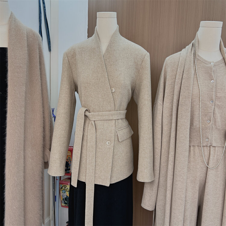 New in autumn! [SEASONS] Fashionable all-match lace-up wool coat 66192# XYJ