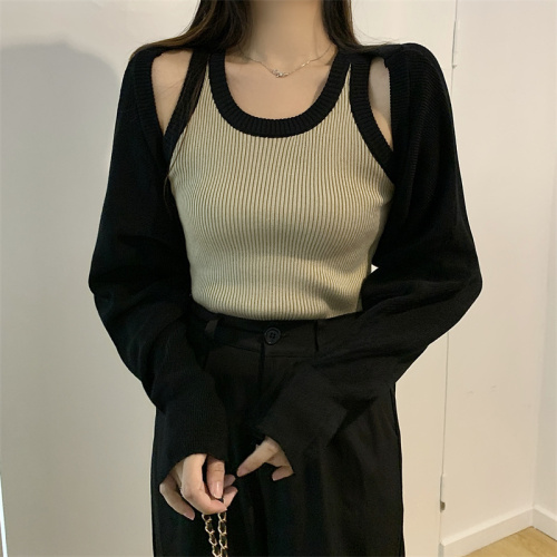 Real shot does not reduce the hot girl suit short section small camisole top long-sleeved knitted blouse jacket fashion two-piece set