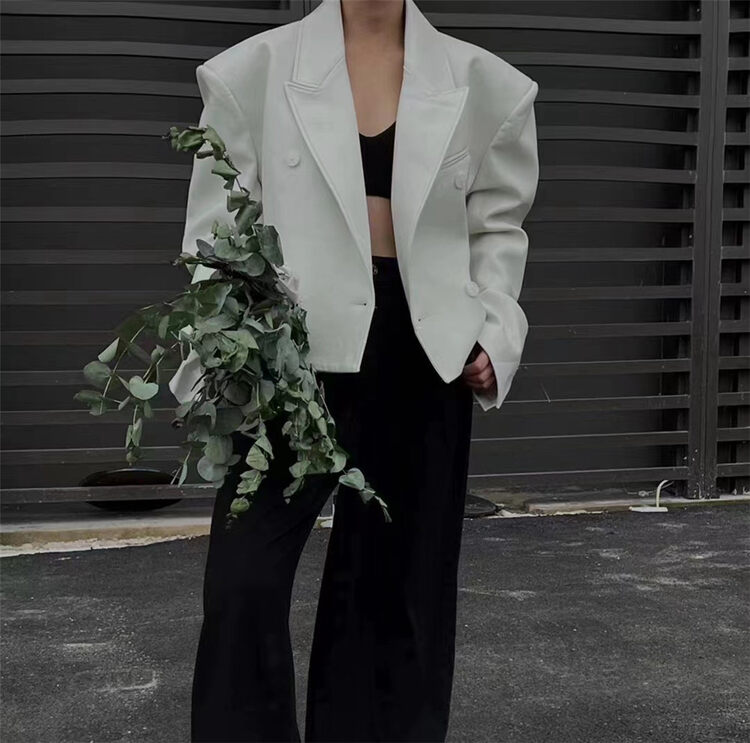 Autumn is new!【C.H.Z】Korean fashion short coat 80208# WTT