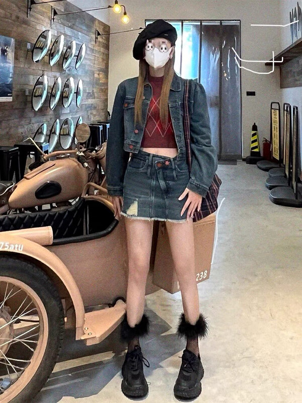 Autumn models are new! [Huaxi] Retro Spice Girl Denim Jacket + High Waist Thin Skirt Suit 9841# PCZ