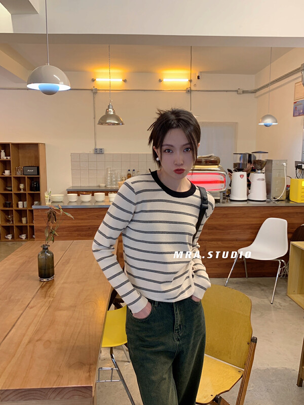 【MRA】Korean style pleated lace-up striped sweater DH317