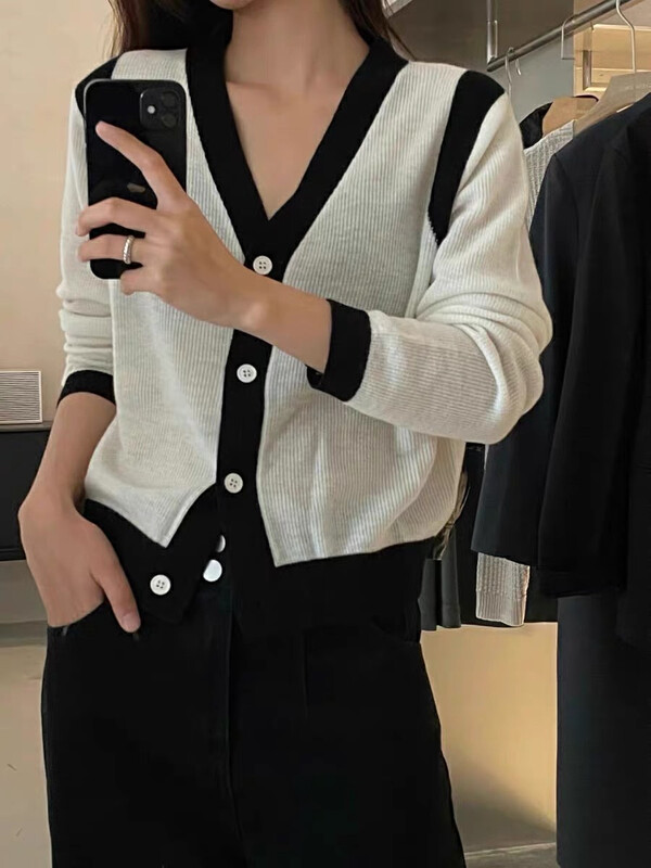 Autumn is new! [F·P] Western style age-reducing V-neck contrast color long-sleeved knitted cardigan M0315# HBX