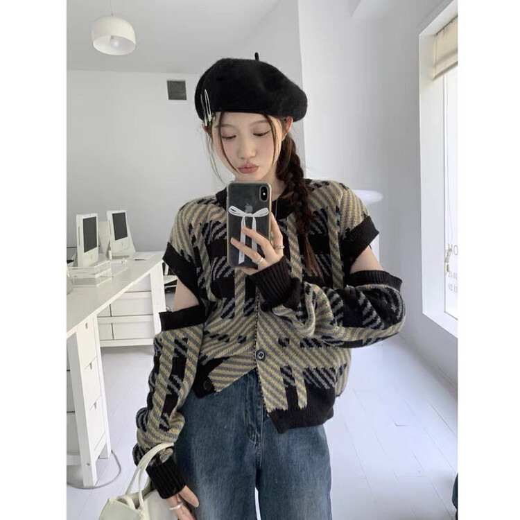 Autumn is new! [Huaxi] Hollow-out sleeve design small fragrance all-match knitted cardigan (with a set) 9655# PCZ