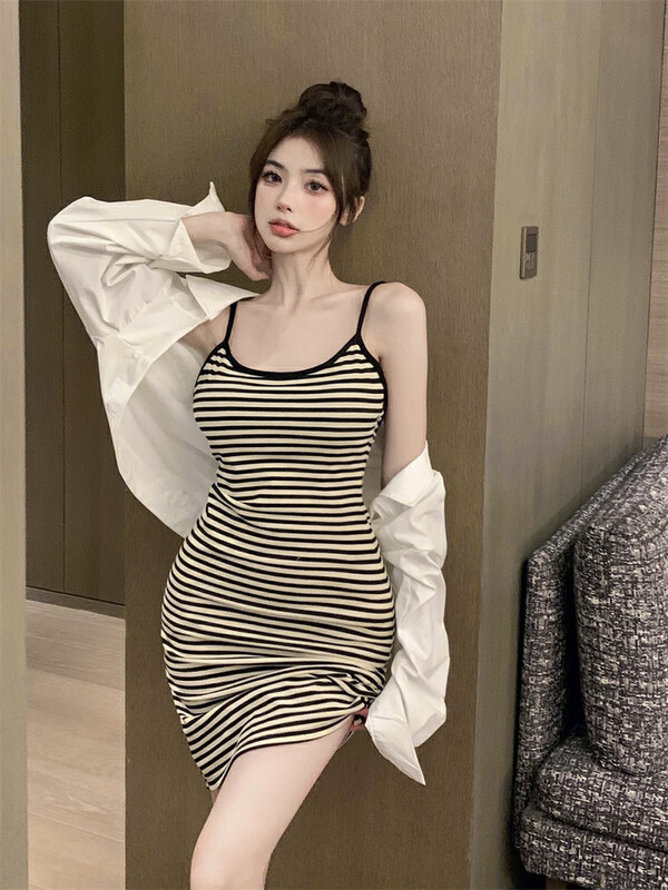 Autumn on the new![F · P] Sexy slim slit wrapped hip halter dress M0512 # HBX