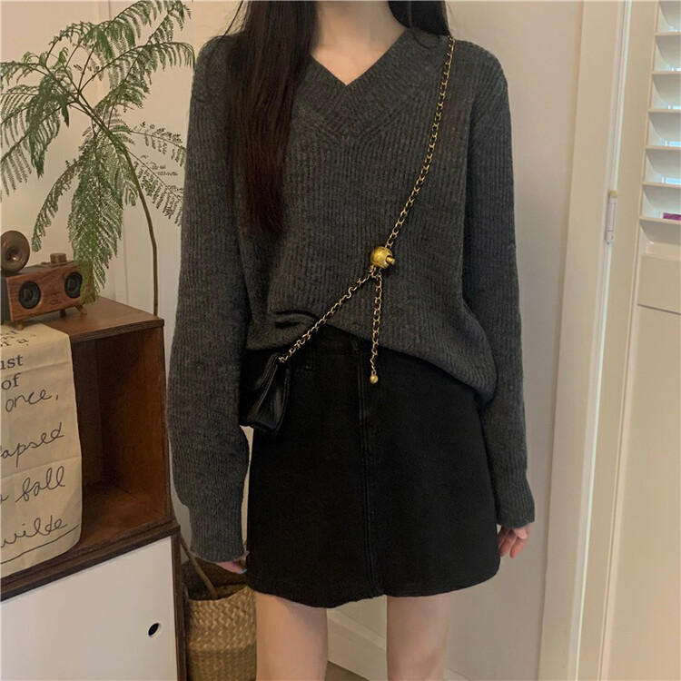 New in autumn!【F·P】V-neck simple loose and versatile warm sweater M010# HBX