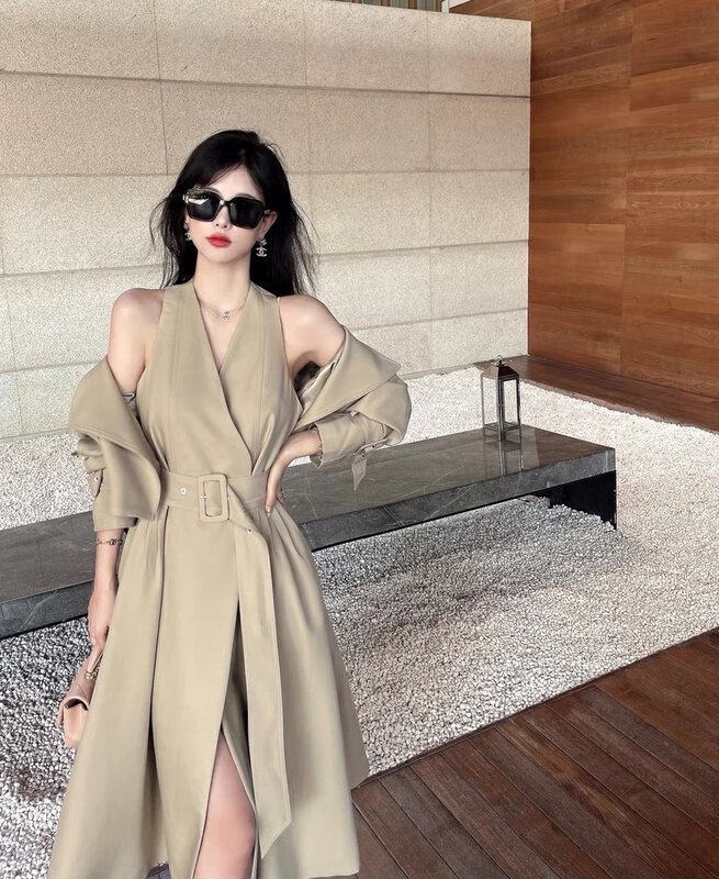 Autumn on the new![Ou Zhengsha] temperament Hong Kong wind coat + loose and versatile dress suit (with waist rope) 19036 # JJ