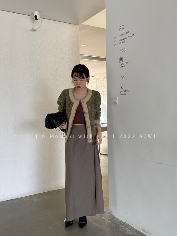 Autumn on the new![MOMENT WITH YOU] French contrast color edge small fragrant wind knit cardigan DB008 # LSW