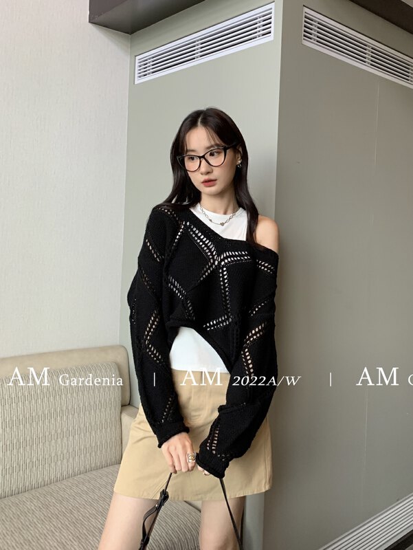 Autumn is new! [AM GARDENIA] Hollow long-sleeved sweater + slimming bottoming vest suit 1239# ZXX