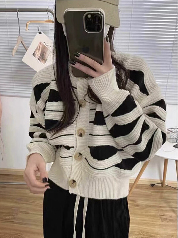 New in early autumn!【F·P】Korean version design small wave striped warm sweater 3608FP# HBX